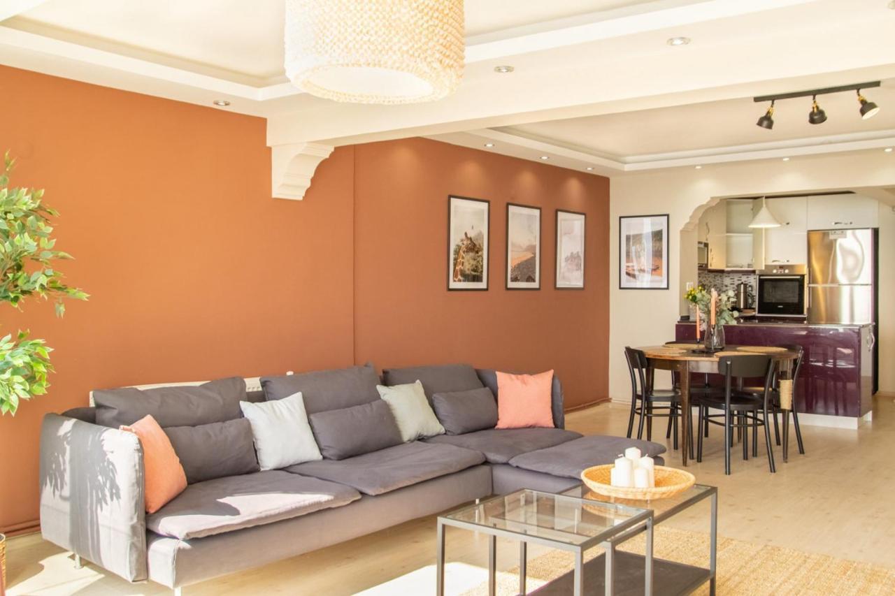 Exceptional Flat With Gorgeous Sea View In Izmir Apartment Ngoại thất bức ảnh