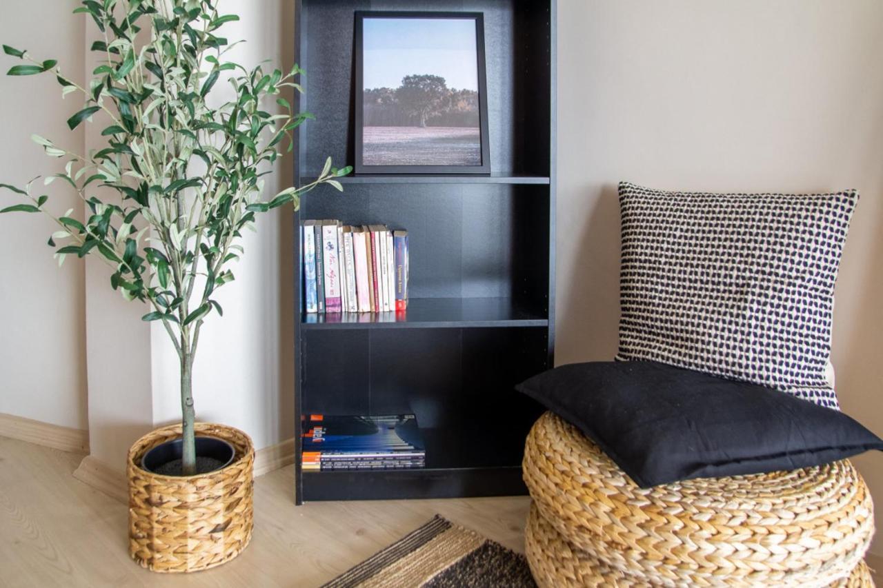Exceptional Flat With Gorgeous Sea View In Izmir Apartment Ngoại thất bức ảnh